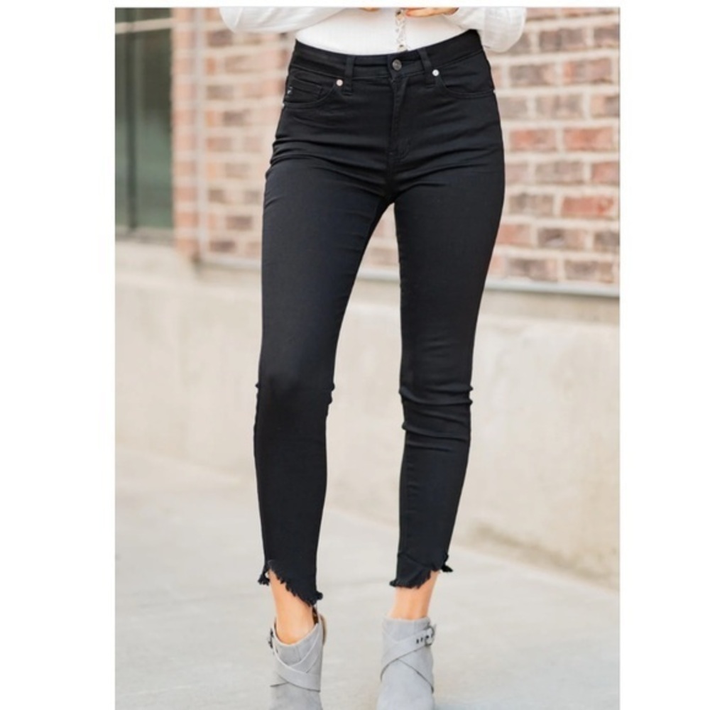 KanCan black high rise free ham, skinny jeans. 3xl raw hem